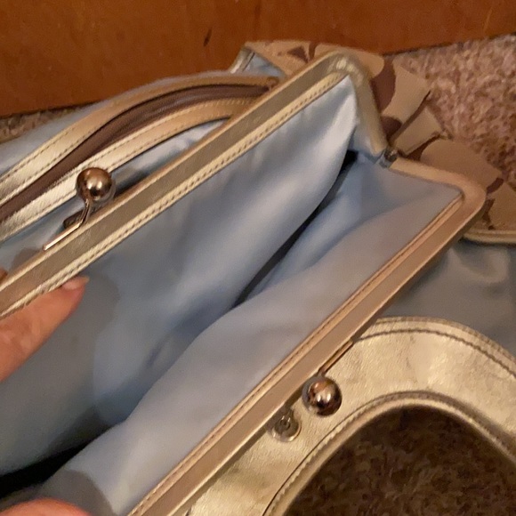 Coach purse - Picture 12 of 12